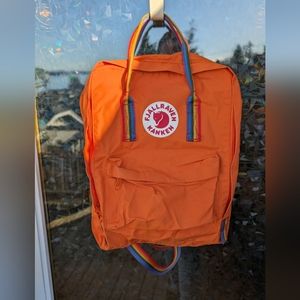 KANKEN BACKPACK ORANGE WITH RAINBOW STRAPS